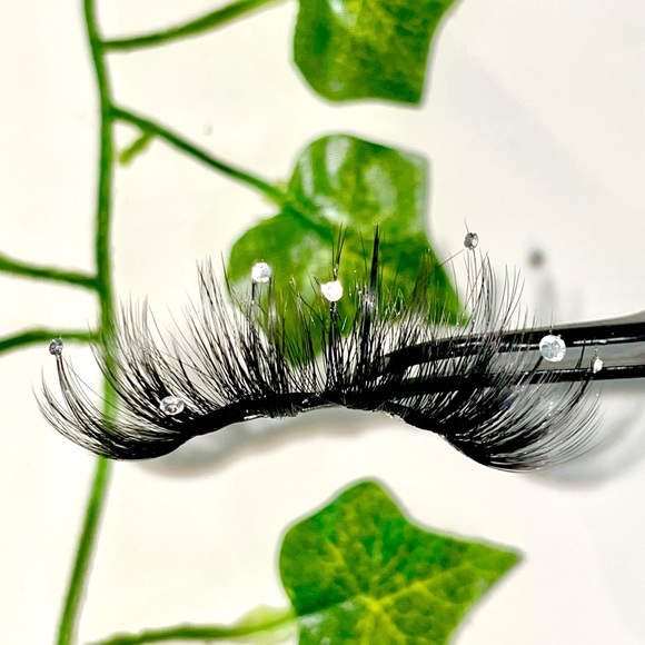 BLING WINXXX - Picture 3 of 4